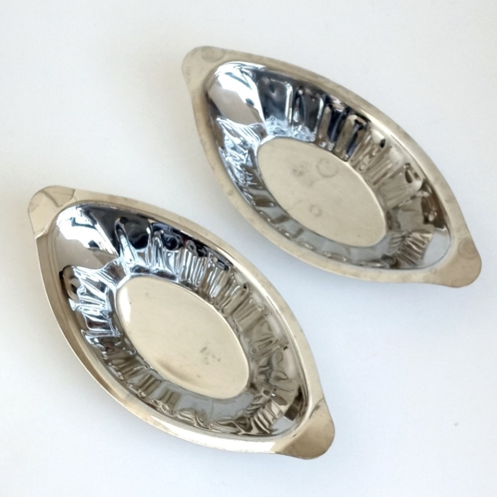Oval Art Nouveau Metal Stainless Steel Blossom Relish Serving Bowls Set of 2 - Picture 9 of 10